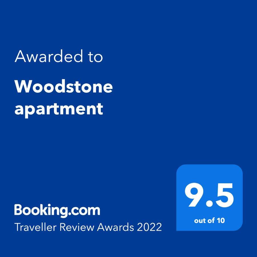 Woodstone Apartment Ploiesti Ngoại thất bức ảnh
