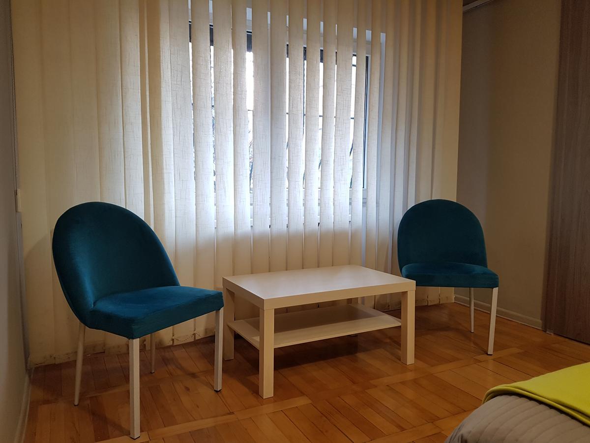 Woodstone Apartment Ploiesti Ngoại thất bức ảnh